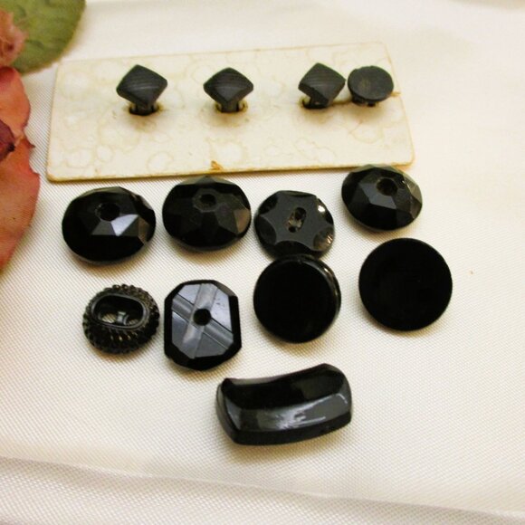 ANTIQUE Black Glass Buttons: FRENCH JET Edwardian Art Deco Sewing Craft - Picture 4 of 11